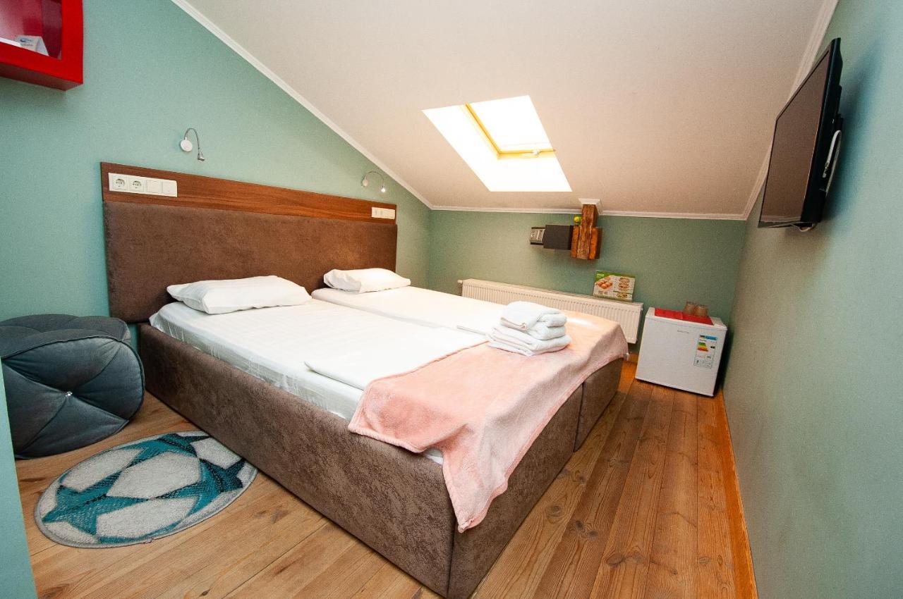 Art Suites Near Deribasovskaya Odessa Zewnętrze zdjęcie