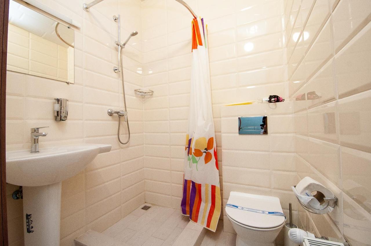 Art Suites Near Deribasovskaya Odessa Zewnętrze zdjęcie