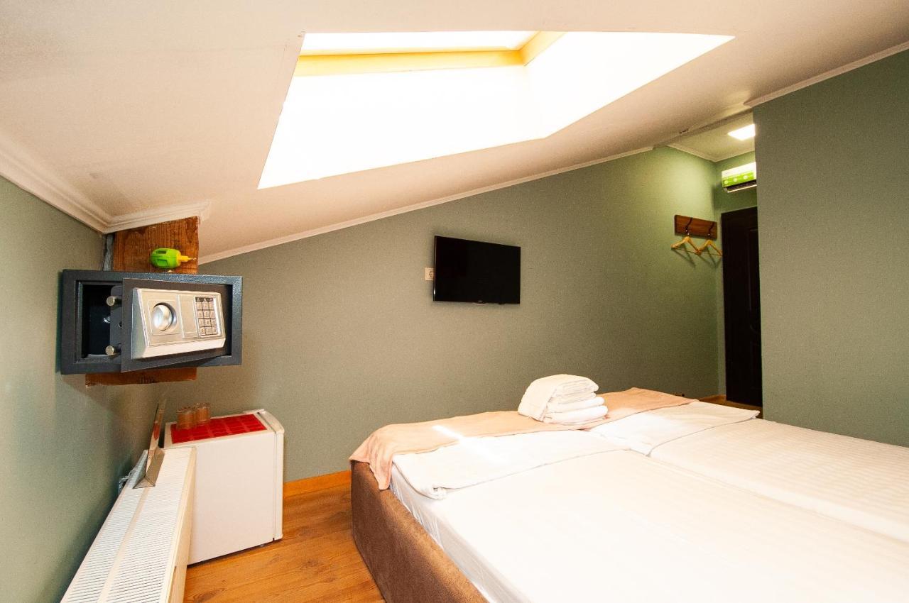 Art Suites Near Deribasovskaya Odessa Zewnętrze zdjęcie